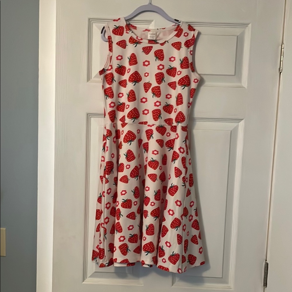 Girls size XL Strawberry Print Kids Dress